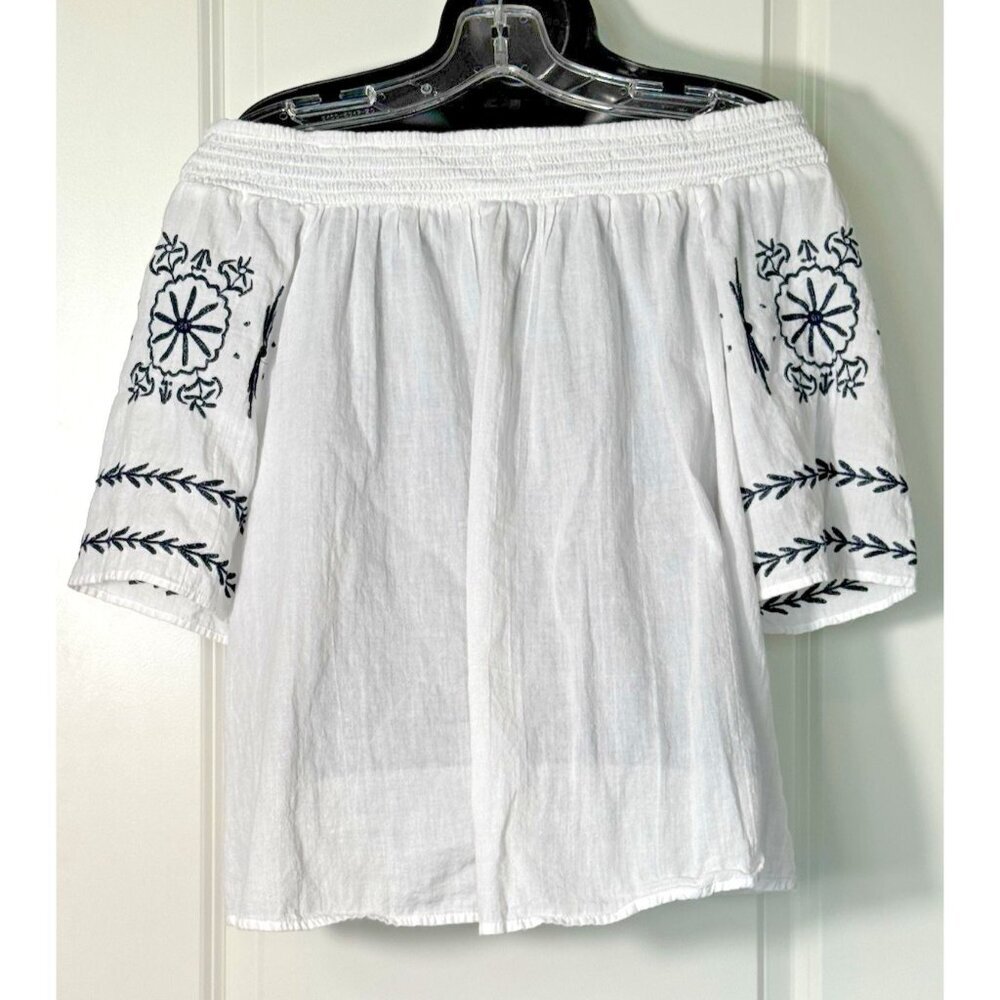 Crown & Ivy Womens Off The Shoulder‎ Embroidered Floral Top Womens Medium - Picture 2 of 7